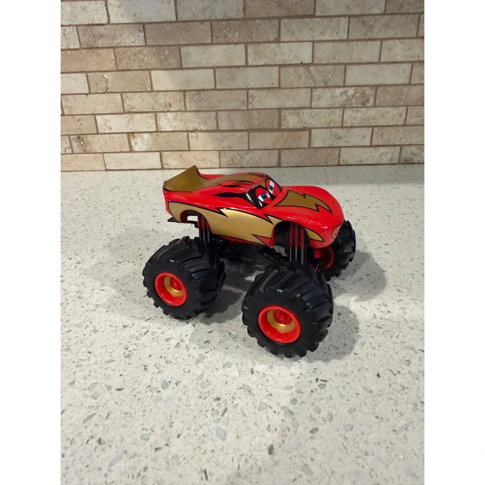 Disney Pixar Cars 1:55 Scale Lightning McQueen Frightening McMean Monster Truck